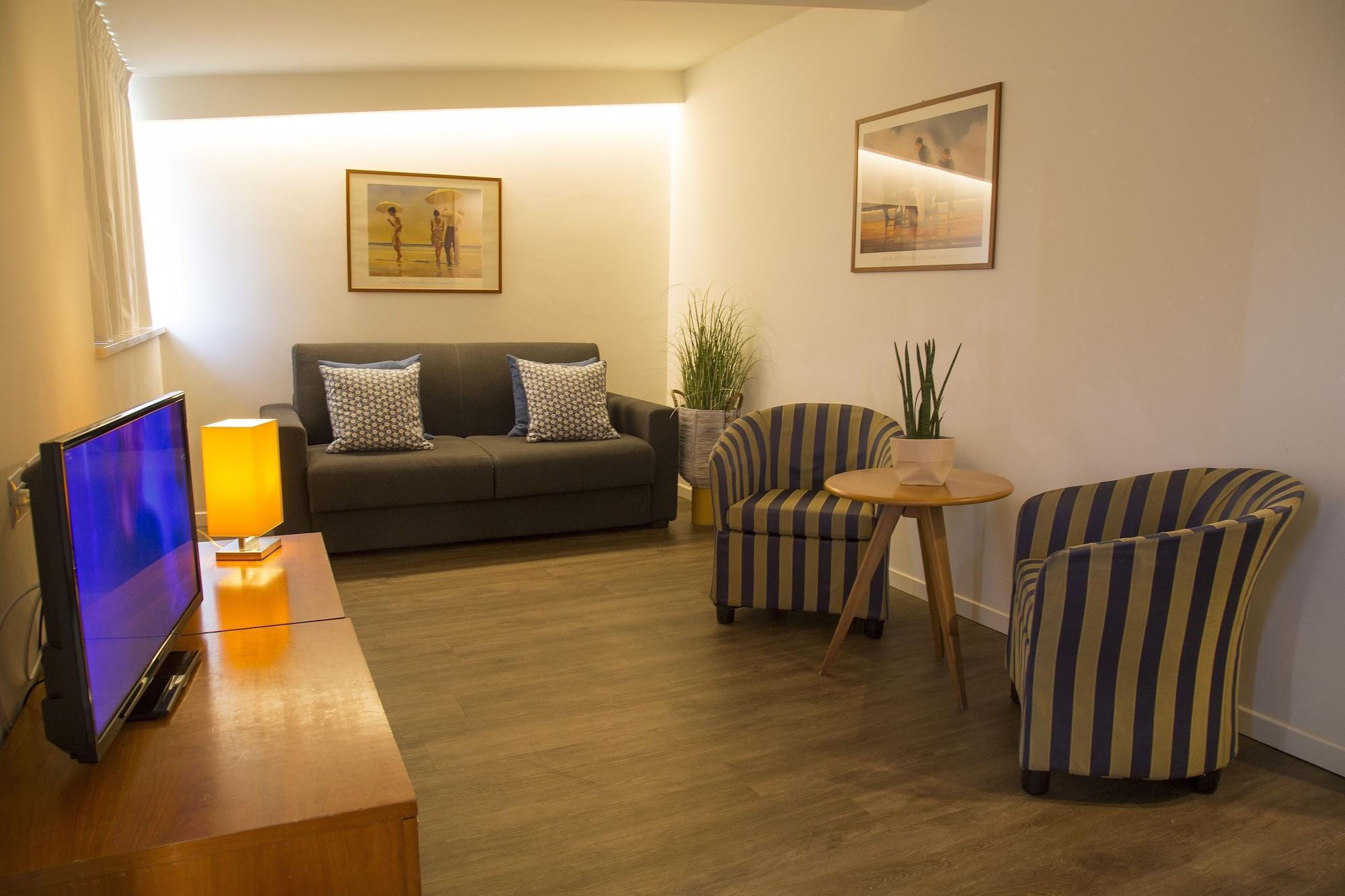 Hotel Mon Cheri リッチョーネ エクステリア 写真