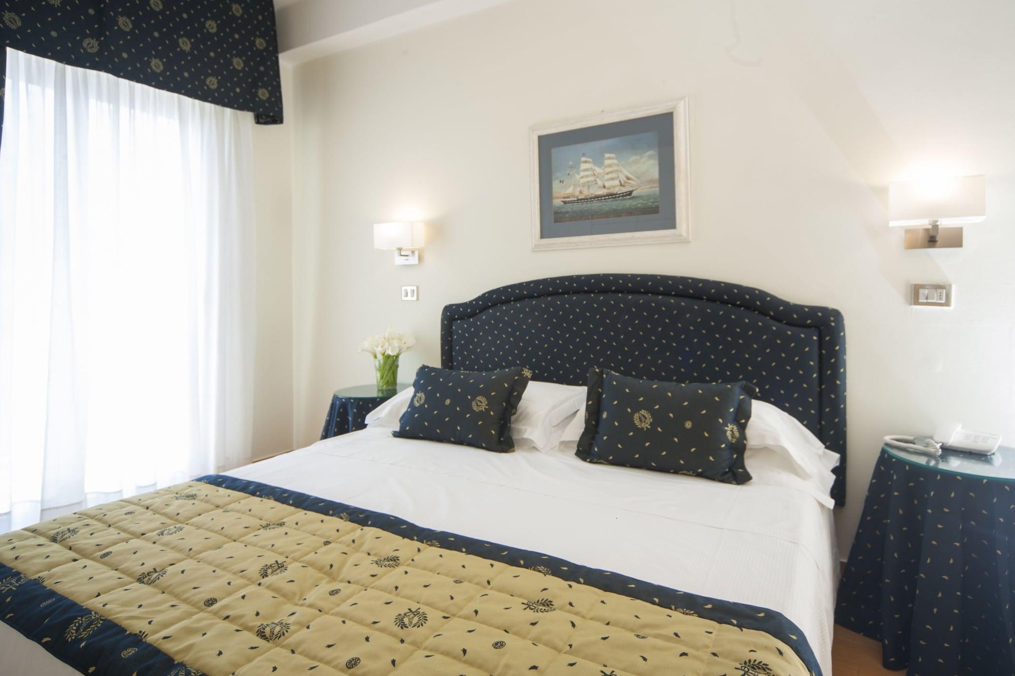 Hotel Mon Cheri リッチョーネ エクステリア 写真