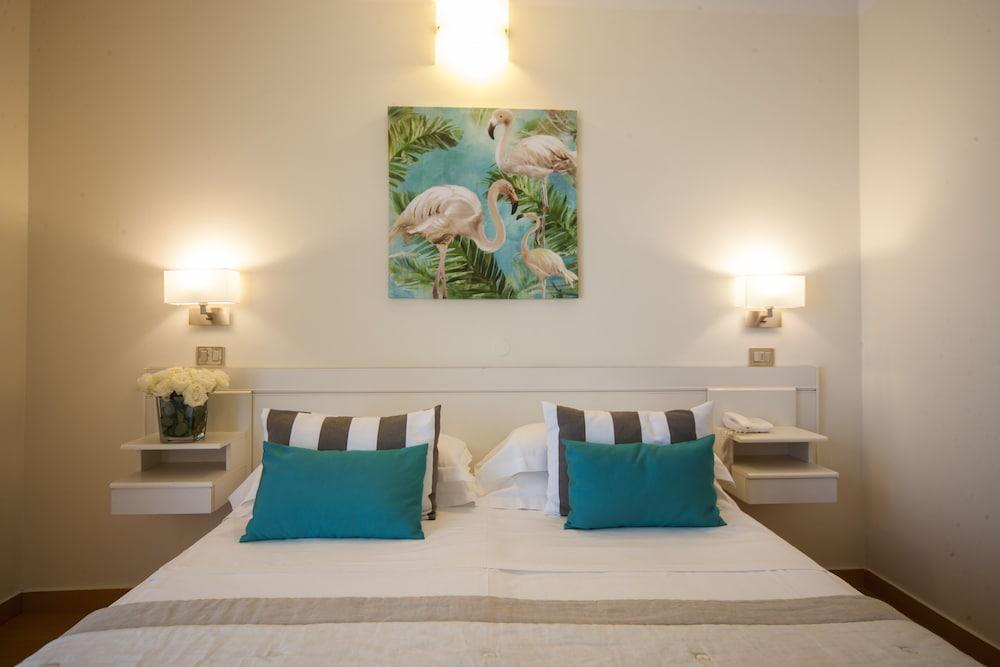 Hotel Mon Cheri リッチョーネ エクステリア 写真