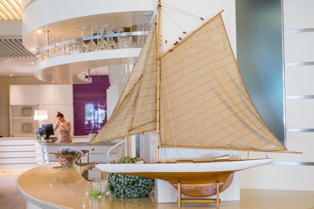 Hotel Mon Cheri リッチョーネ エクステリア 写真