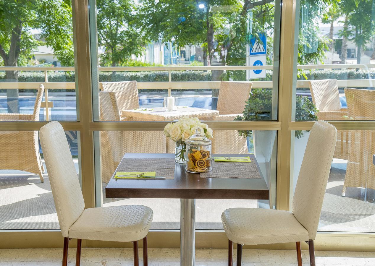 Hotel Mon Cheri リッチョーネ エクステリア 写真